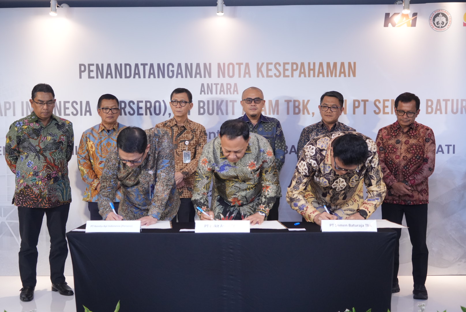 Tingkatkan Kapasitas Bongkar Batu Bara Area Kertapati, PTBA Sinergi dengan KAI dan Semen Baturaja