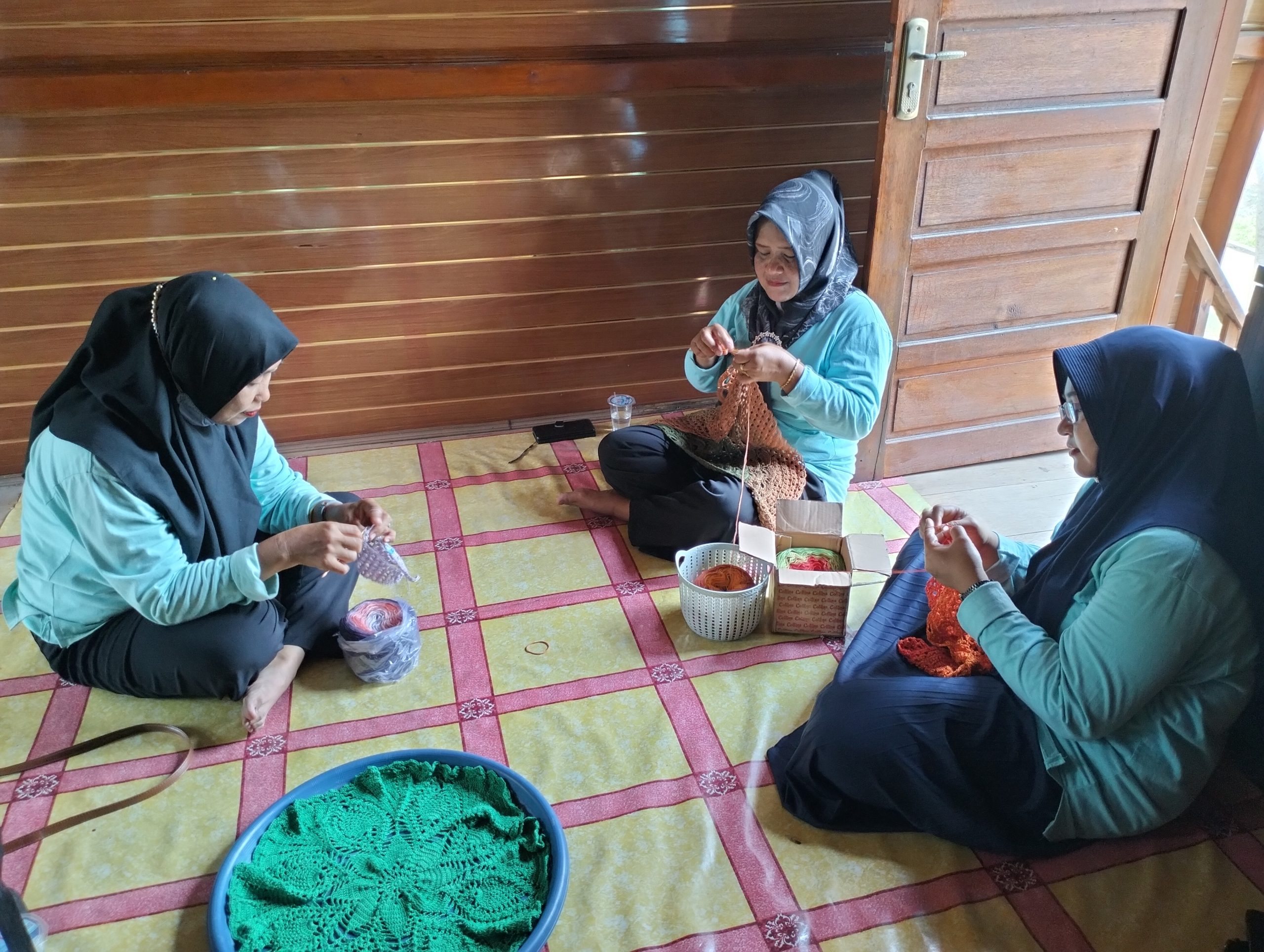 Wujudkan Masyarakat Sejahtera, PTBA Berdayakan Kaum Ibu