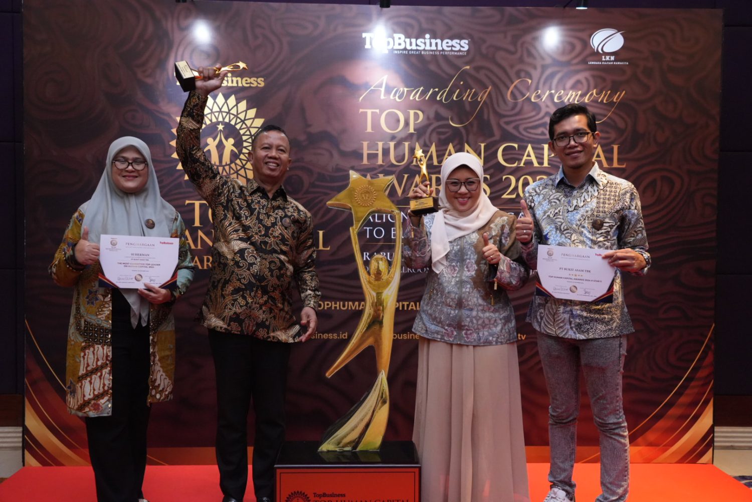 Bukit Asam (PTBA) Sukses Raih Dua Penghargaan di Ajang TOP Human Capital Awards 2024